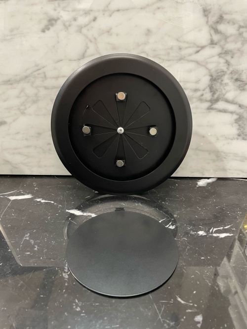 Тонкий бесшумный вытяжной вентилятор для ванной Mmotors ММC 100 черный